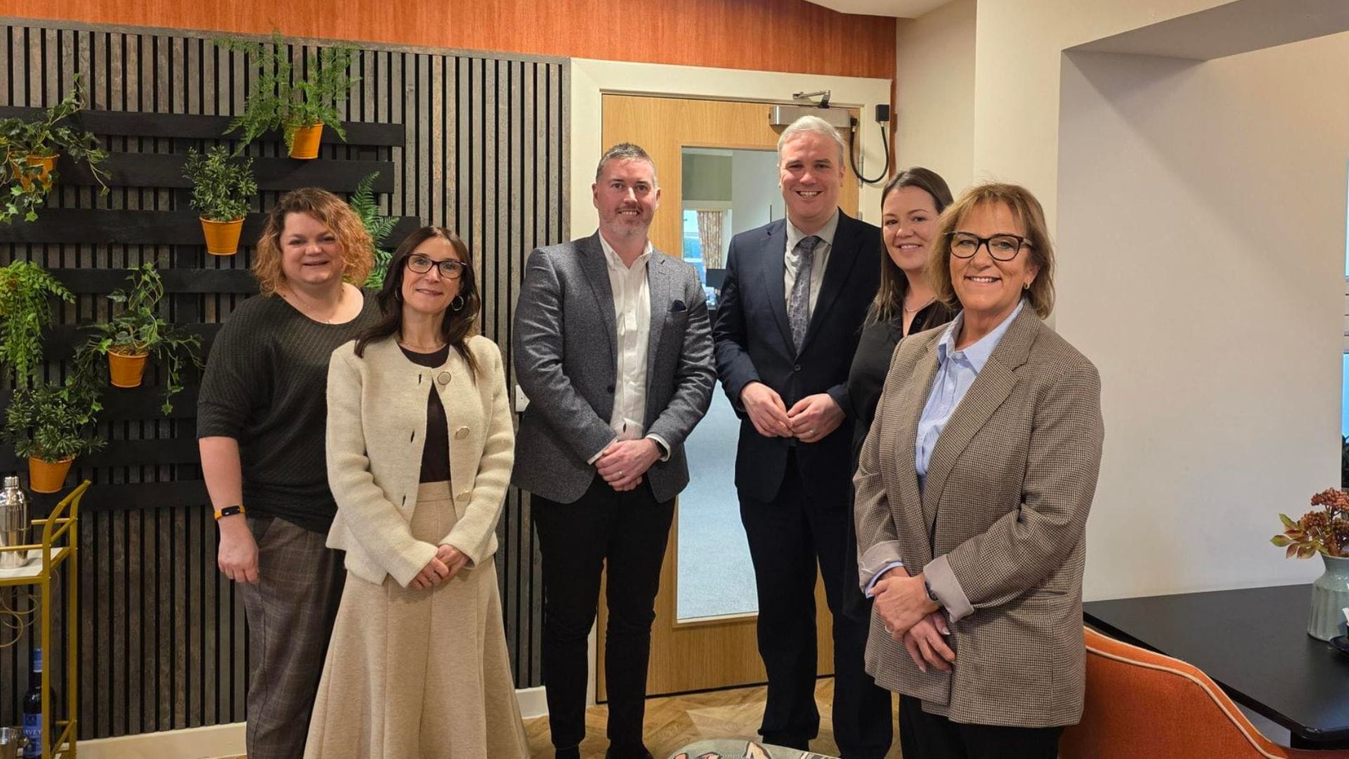 Minister Visits Kelvinside Manor Care Home