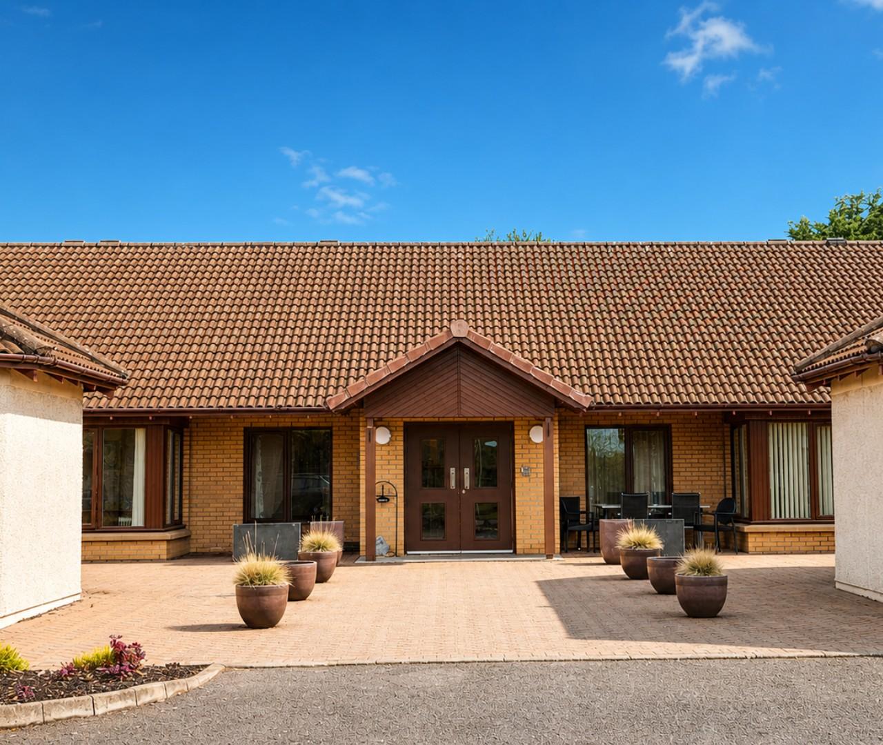 Hilton Court Care Home - photo 1