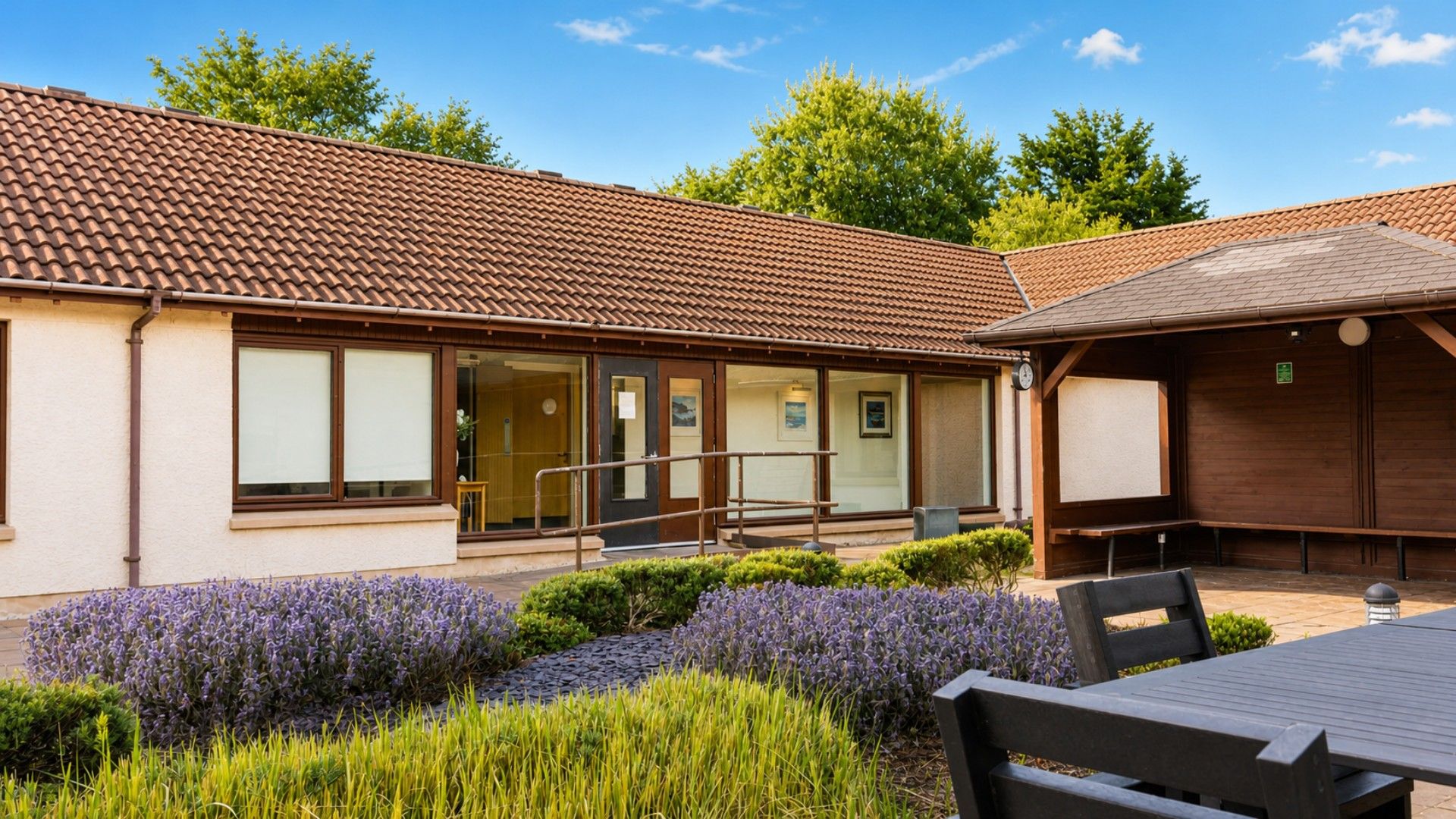 Hilton Court Care Home - photo 2