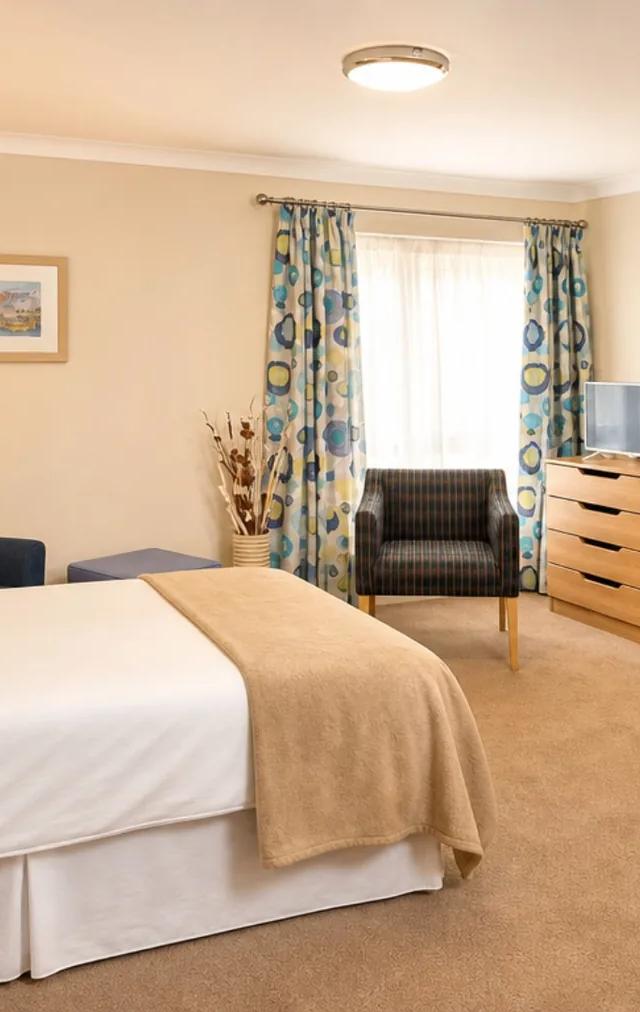 The Oaks Care Home - photo 4