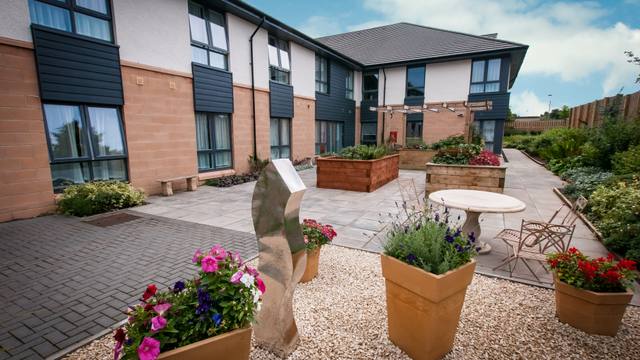 The Oaks Care Home - photo 1